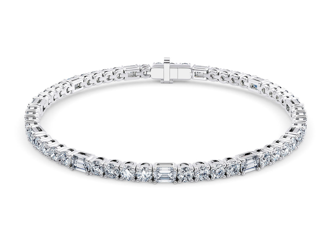 Inspired by the elegance of contrast, the Serenade bracelet features a flowing sequence of emerald-cut and round brilliant diamonds. This alternating design catches the light from every angle, offering a graceful rhythm that dances across the wrist. Available in natural or lab-grown diamonds.